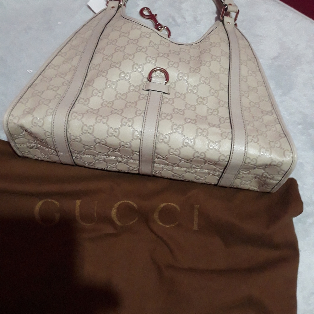 Gucci purse authentic